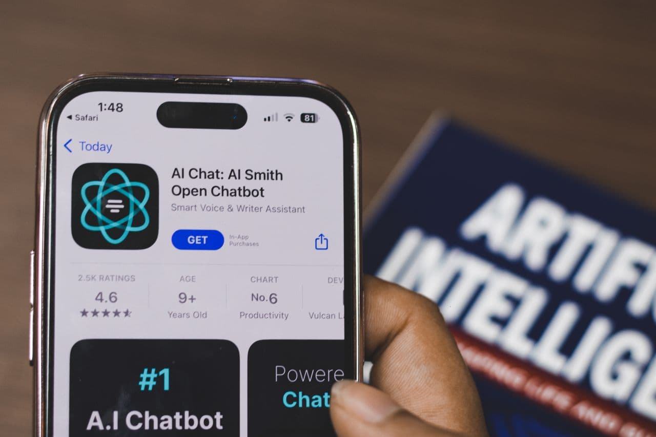 ChatGPT vs Claude vs Gemini: Which AI Assistant Is Best in 2026?